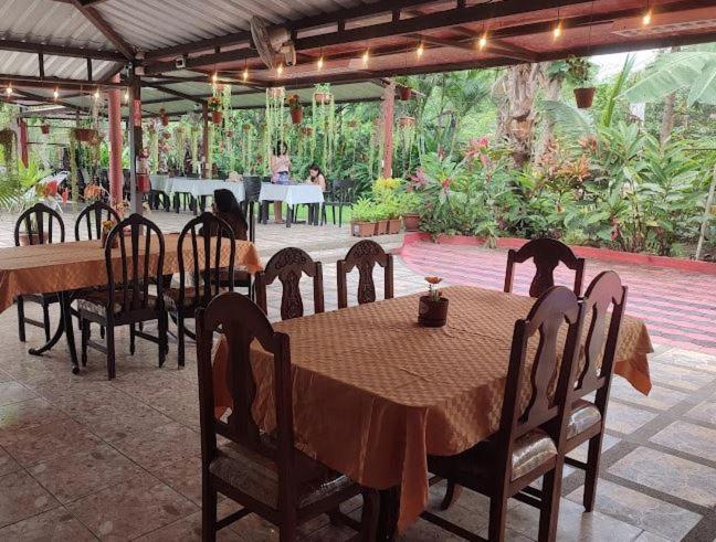 Sun Place Hosteria Лас-Тунас Экстерьер фото